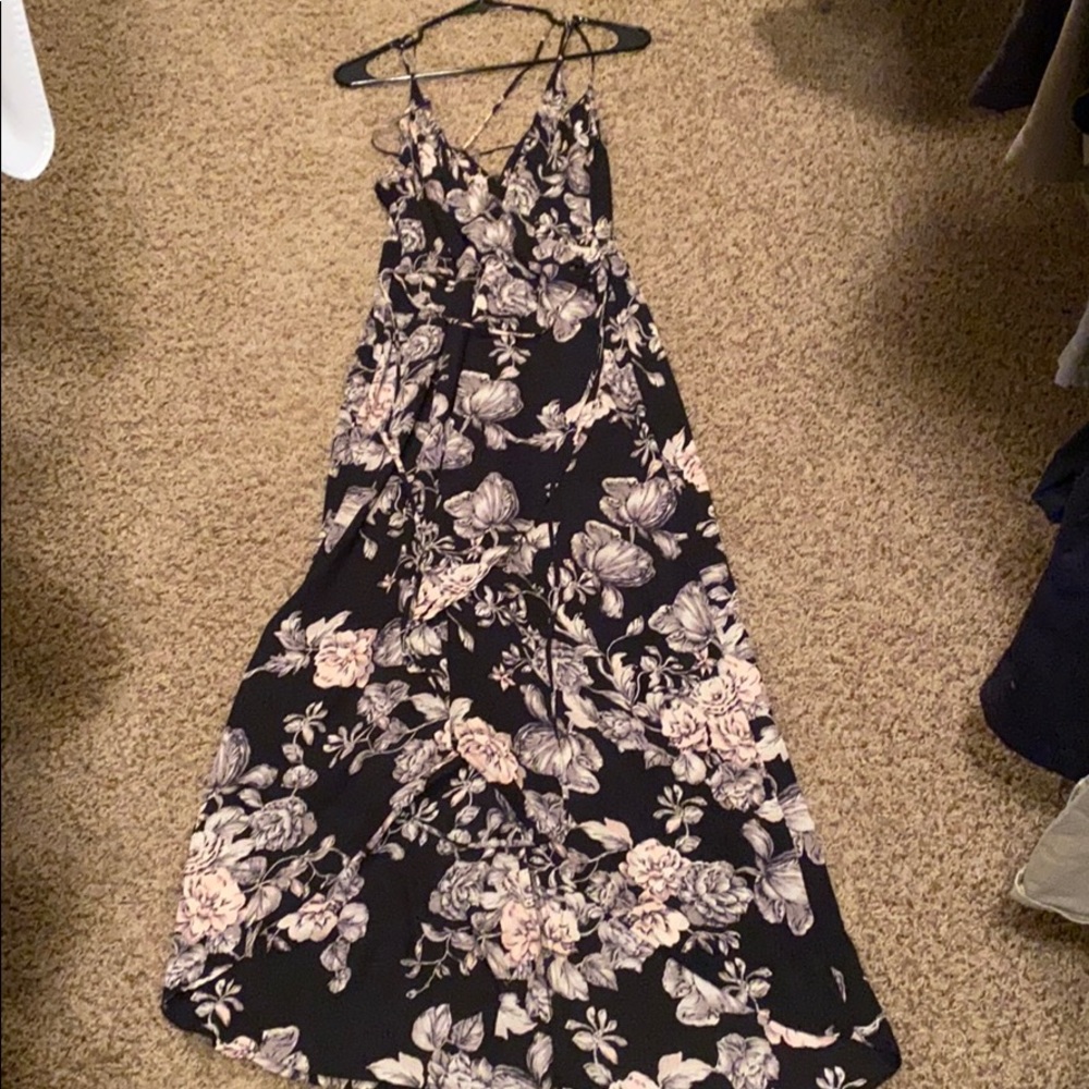ASTR floral wrap dress size large